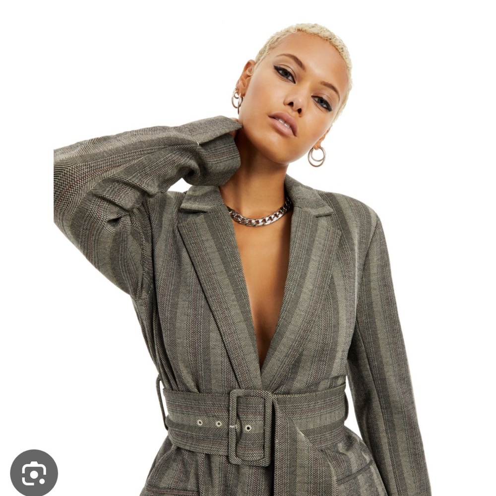 EUC Danielle Bernstein longer belted single button plaid lined jacket